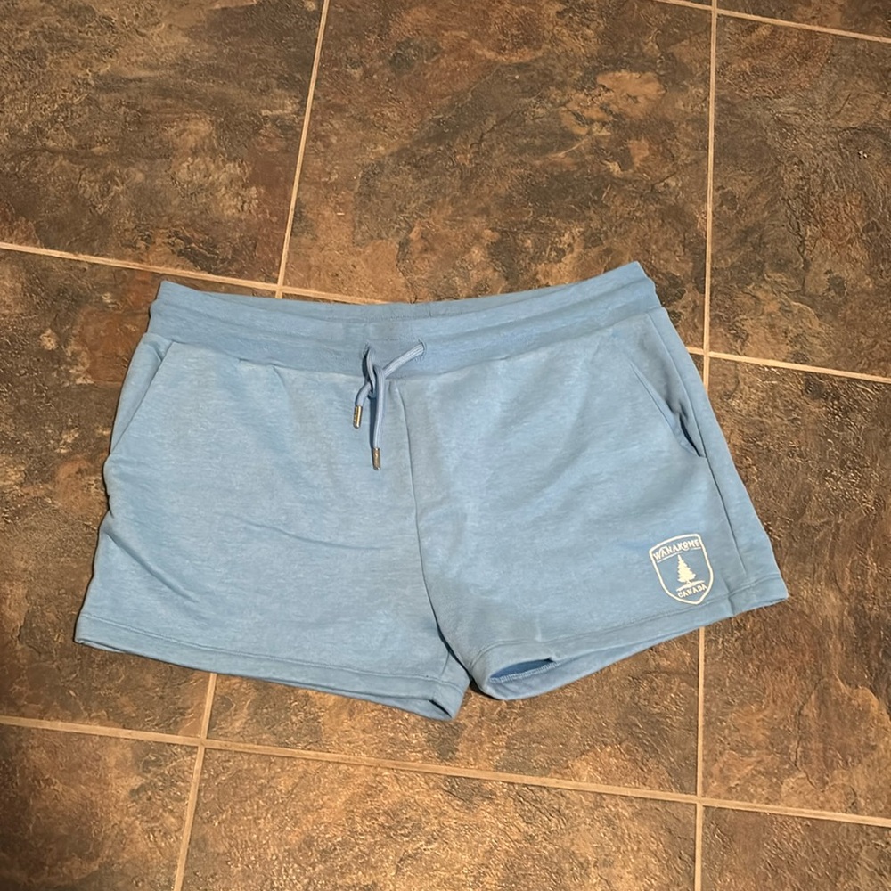 Blue Wanakome Shorts, XL.